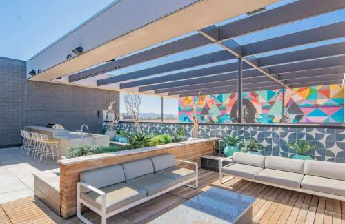 Tempe Apartamento | Spotless 1BD - Pool, Gym, Parking, W-D - Sleeps 4