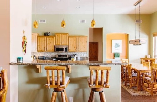 Desert Hills Casa | Sprawling Arizona Oasis w/ Dream Backyard