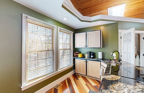 Chester County Casa | Sprawling property with a pool, hot tub, fireplaces, grill, retro bedroom, & AC