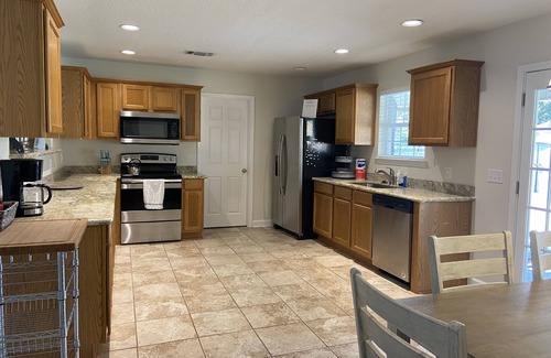 Long Beach Casa | NUEVA CASA DE PLAYA! -CALO A LA PLAYA-PISCINA PRIVADA-PATIO-CERCADO EN PARRILLA TRASERA