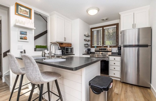 The Galena Territory Villa | Spring Creek Remodeled Getaway