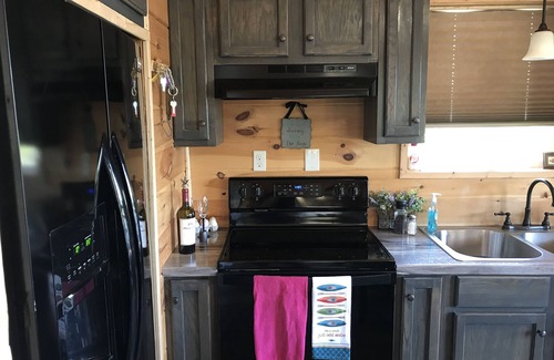 Hardy Casa | Spring River Area - New Custom-Built Lake House in Historic Hardy-Canoe-Kayak!