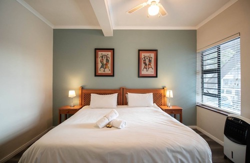 Sea Point Casa | Spring Tide Inn by CTHA