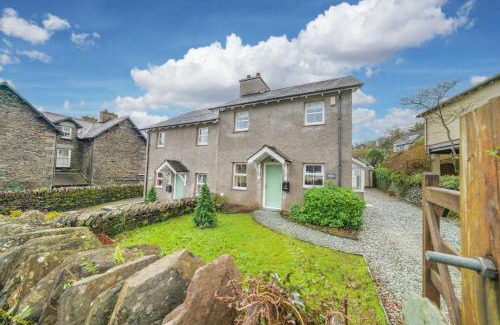 Coniston Casa | Springbank & Summerbank Cottages, Coniston, sleeps 8