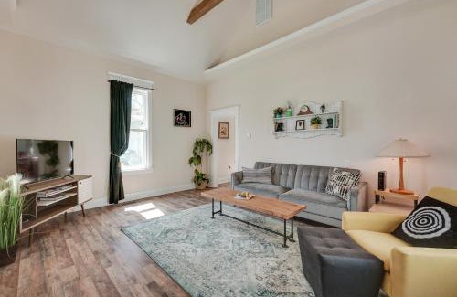 Springfield Casa | Springfield Home Less Than half Mi to Commercial Street!