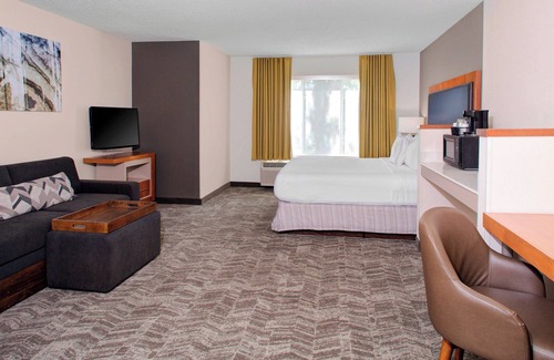 Ellendale Hotel | Springhill Suites Memphis East / Galleria