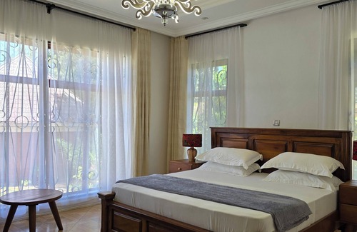 Moshi Casa | Sprunger Avenue-Tulia Homes