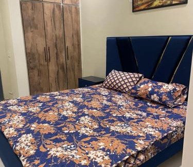 Hassan Abdal Apartamento | Square 17 , Crest Residences
