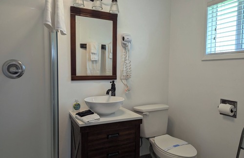 Squaw Valley Cabina | Squaw Valley Motel Room #8