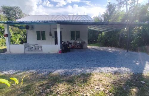 Pokok Sena District Casa | Sri Nawa Homestay