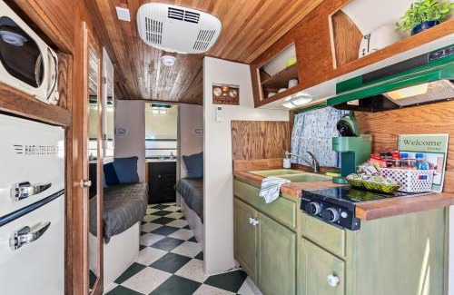 Tombstone Cama Y Desayuno | SS Mindy - A Unique Tombstone Stay