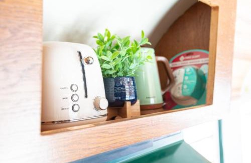 Tombstone Cama Y Desayuno | SS Mindy - A Unique Tombstone Stay