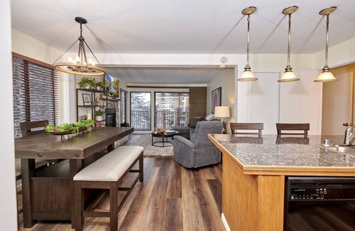 Mammoth Lakes Condominio | St. Anton Courtyard View 1-bedroom Condos w/ Dry Sauna