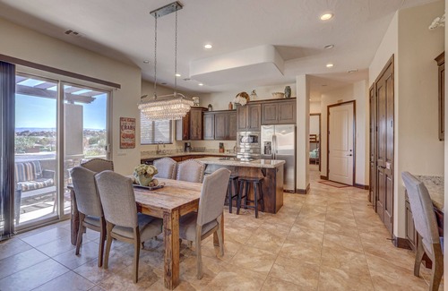 Washington Villa | Impresionante nuevo condominio de 3 dormitorios en el campo de golf Coral Ridge cerca de Zion