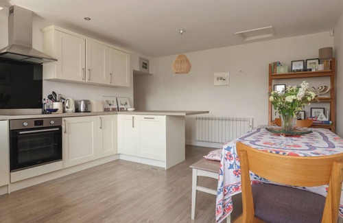 Scawton Cabaña | ST GREGORY’S COTTAGE, pet friendly, with a garden in Helmsley