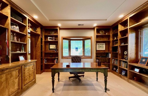 St. Helena Casa | St Helena Vineyard Estate Overlooking Napa Valley w/Pool and Spa