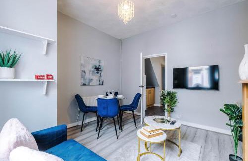 St Helens Casa | St Helens Central, 2 Bed , Long Stays OFFERS , Contractors , Relocations , Families , Sleeps 4