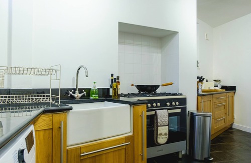 Halifax Apartamento | St John's Cottage - Simple2let Serviced Apartments