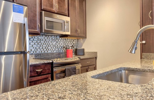 Central West End Apartamento | St Louis Stylish 2BD 2BA Central West End Apartment