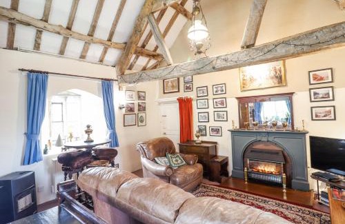Tywyn Casa | St Mary's