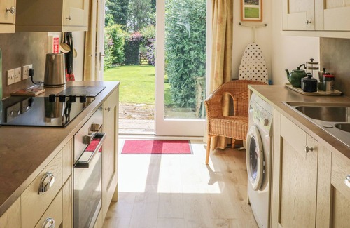 Belford Cabaña | Stable Cottage