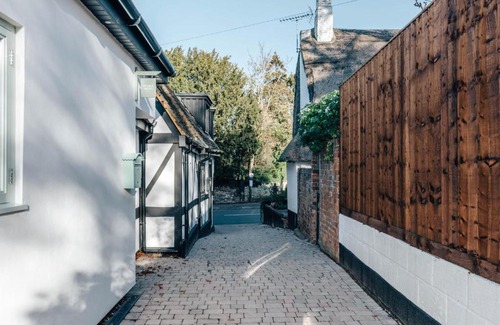 Cheltenham Casa | Stable Mews, Prestbury Cheltenham