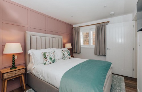 Cheltenham Casa | Stable Mews, Prestbury Cheltenham