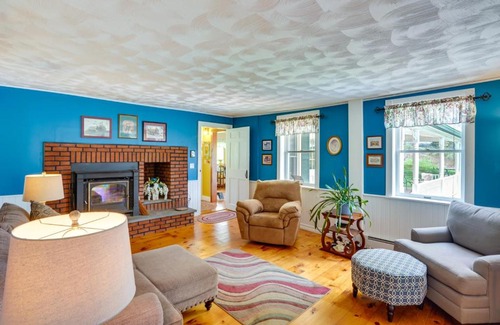 Stamford Casa | Stamford Farmhouse with Deck in Catskill Foothills