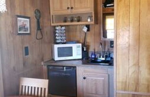Tombstone Casa | Stampede Cabin 1- Tombstone