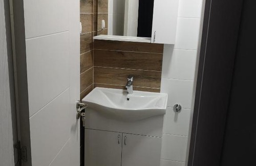 Lazarevac Apartamento | Stan na dan La