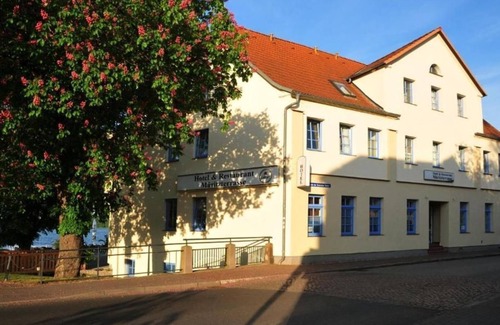 Muritz Casa | Standard double room facing the street - Hotel Müritzterrasse Property ID 154221
