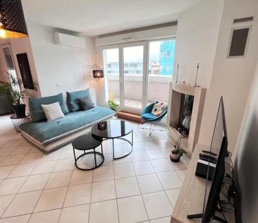 Echirolles Apartamento | Standing, balcon avec vue, clim, tt équipé confort