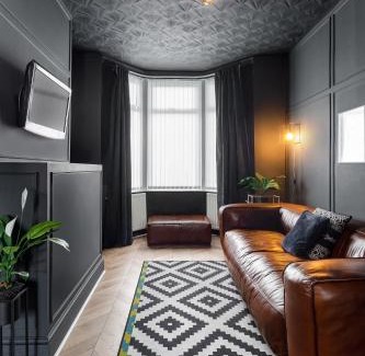 Kirkdale Casa | Stanley House - Air Host & Stay - 4 Bedroom