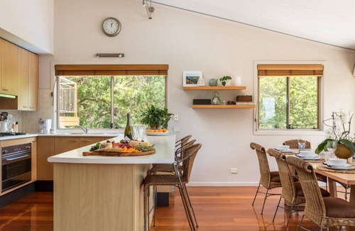Stanwell Park Casa | Stanwell Beach Glass House – walk to beach