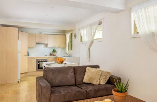 Stanwell Park Casa | Stanwell Beach Glass House – walk to beach