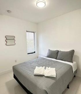 Liberty City Apartamento | Stanza Hearth of Miami Design District and Wynwood, Parking, Laundry, Workstation, Fully equipped Apts, 24/7 Guest support #6