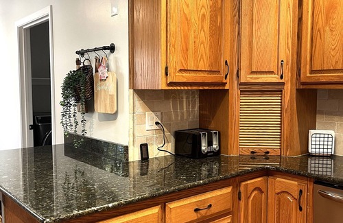 Roanoke Casa | Star City Gem near Trailheads