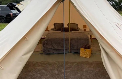 Dwyran Cabina | Star Gazing Cozy Hot Tent with Log Burner