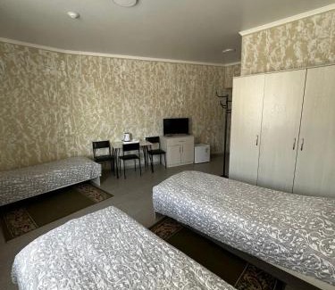 Karagandy Cama Y Desayuno | STAR MEN