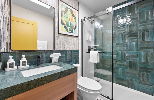 Cow Hollow Hotel | Star Motel