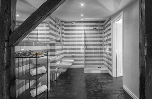 Srodmiescie Hotel | Stare Kino Cinema Residence