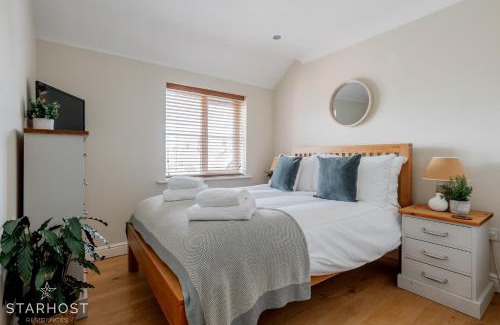 Newbury Apartamento | StarHost Residences - Smart 2 Bedroom Apartment in Newbury