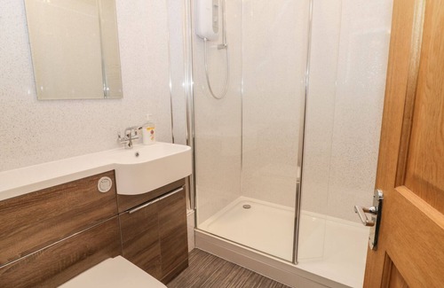 Pickering Cabaña | Station View