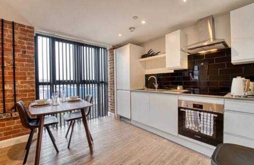 Winshill Apartamento | Apartamento-Baño privado con ducha