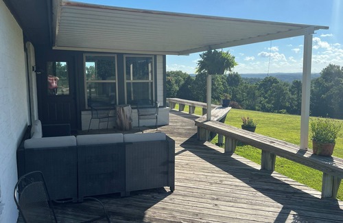 Pineville Casa | Stay at Grandads House! Country retreat with a view, minutes to the bike trails!