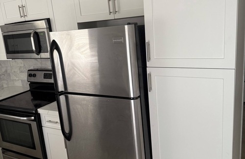 Plantation Apartamento | Stay close to shopping paradise! Apartment near Sawgrass Mills and Hardrock