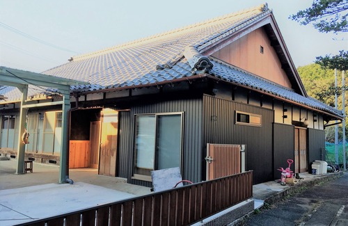 Tsu Casa | Quédate, vive, descubre !! Casa de huéspedes Ilonggo -Filipino-Casa de campo japonesa-