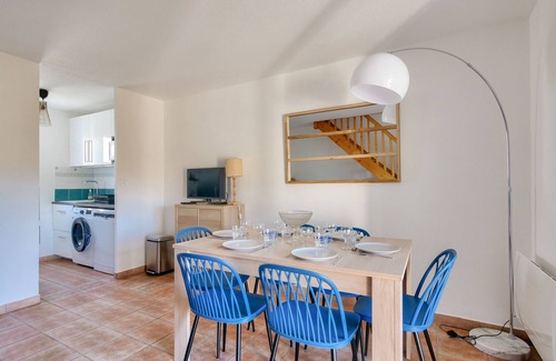 Ars-en-Re Chalet De Esquí | Estancia para 4 con piscina, cerca baños termales