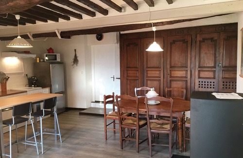 Mison Casa | Hospédese en una casa de tres pisos del siglo XVI en el campo de Provenza.