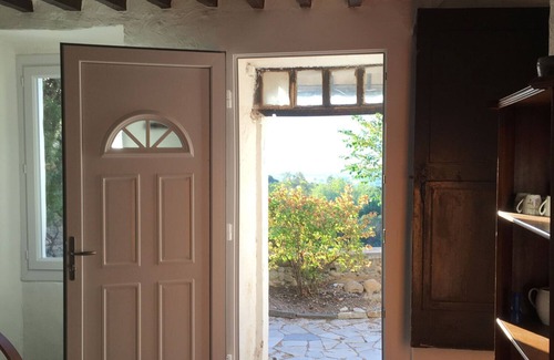 Mison Casa | Hospédese en una casa de tres pisos del siglo XVI en el campo de Provenza.